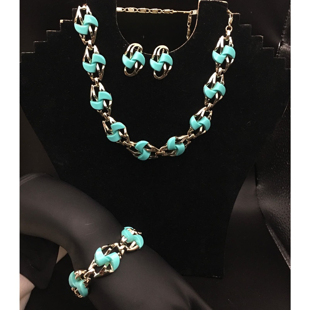 MCM Lucite gold tone Aqua Blue Purure set, Necklace bracelet clip earrings Rare